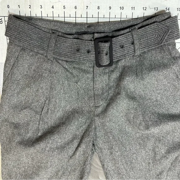 Marc Jacob’s Women’s Sz 4 Wool pleated Bermuda Shorts With Belt A37 - Picture 5 of 7
